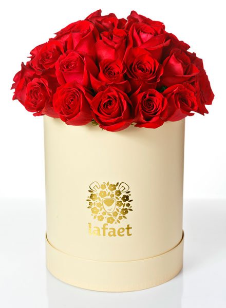 Шляпная коробка с розами №2